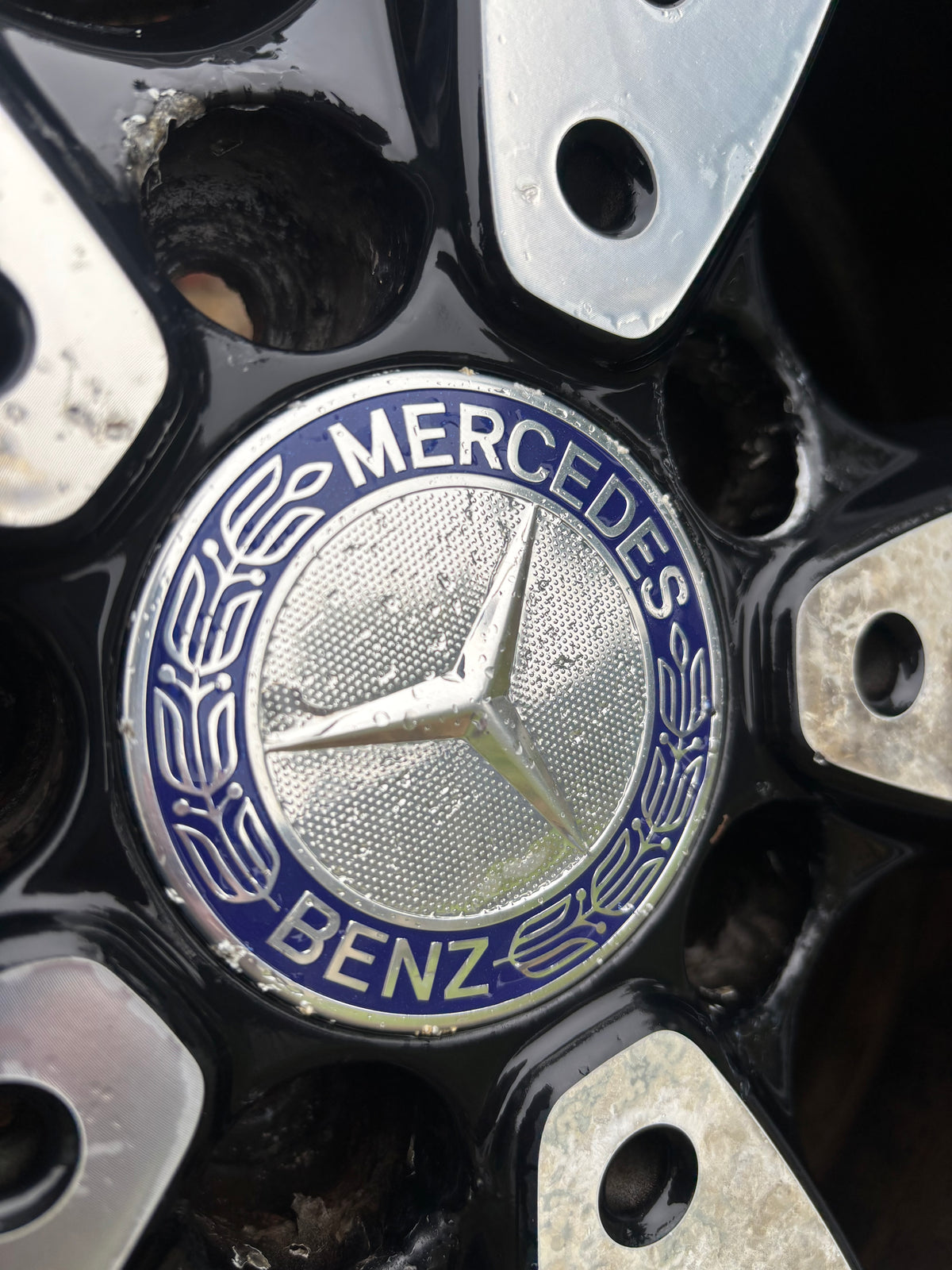 Genuine Mercedes-Benz OEM 16” Alloys- Complete set with tyres