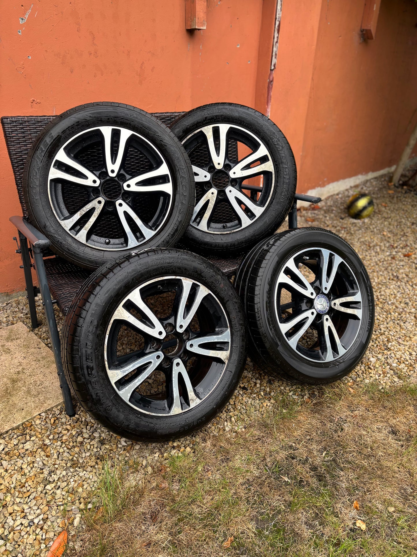 Genuine Mercedes-Benz OEM 16” Alloys- Complete set with tyres