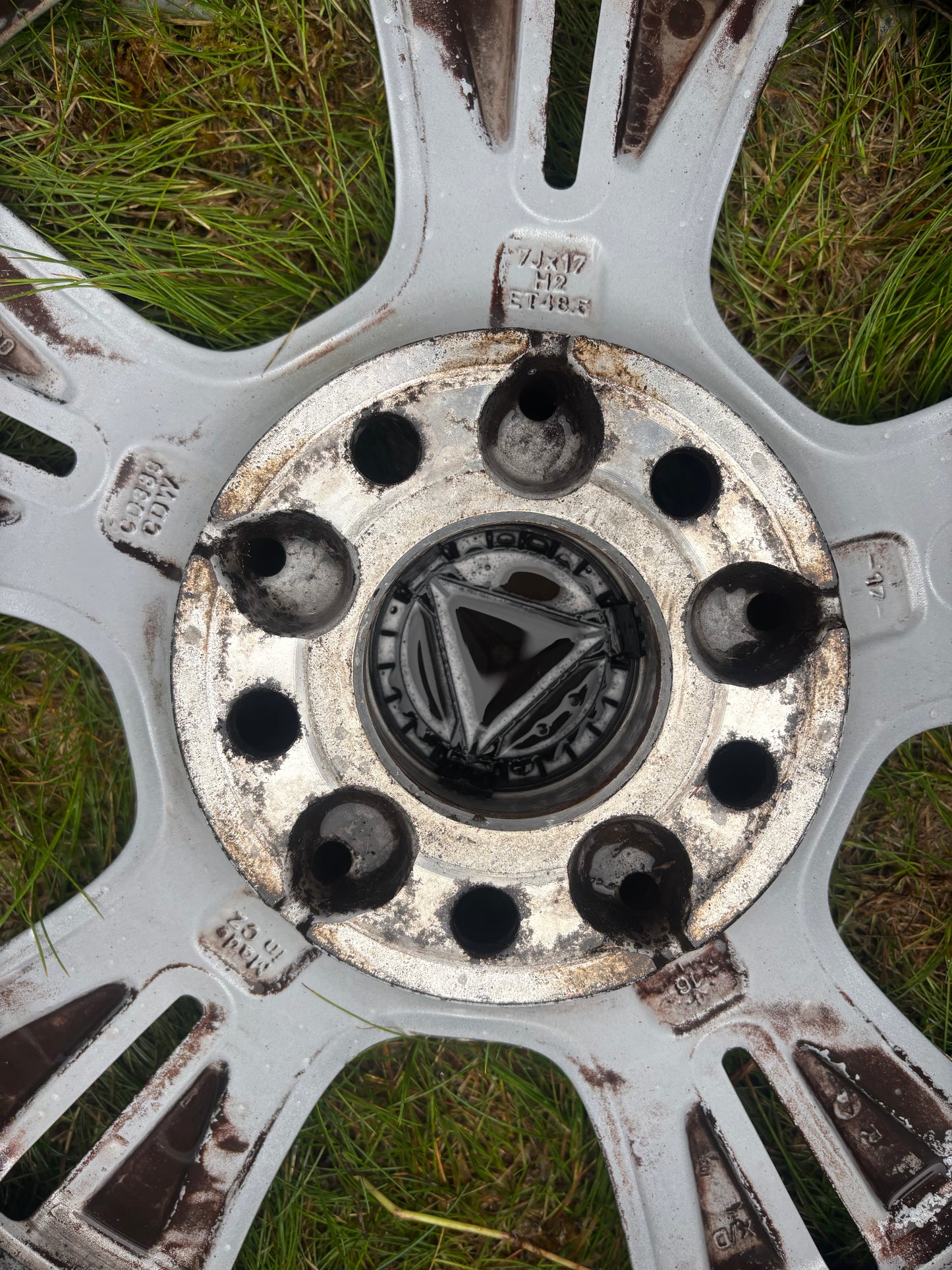 Genuine Mercedes-Benz 17” Alloy Wheels – Complete Set with Tyre