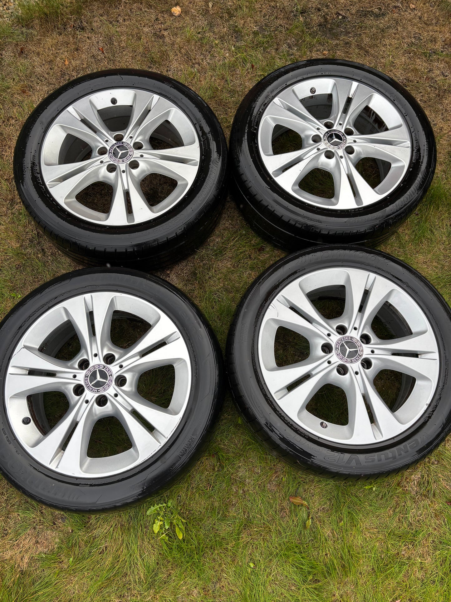 Genuine Mercedes-Benz 17” Alloy Wheels – Complete Set with Tyre